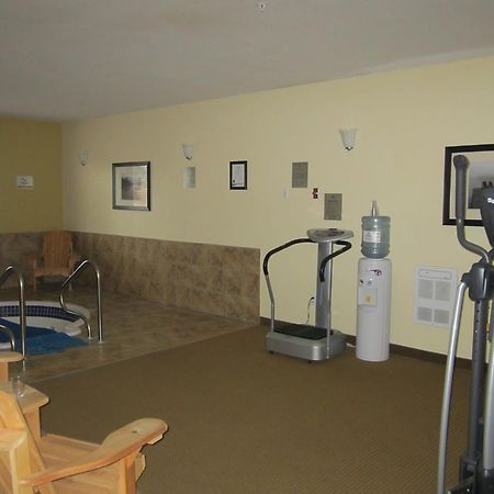 Trend Mountain Hotel & Conference Centre Tumbler Ridge Exteriör bild
