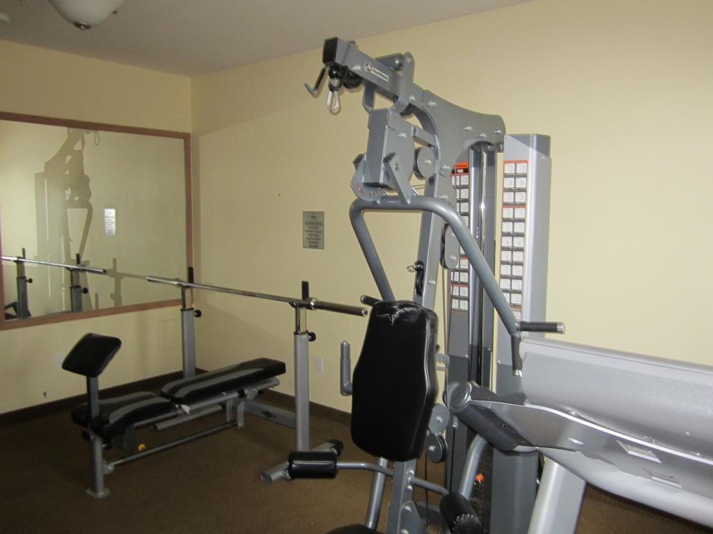 Trend Mountain Hotel & Conference Centre Tumbler Ridge Exteriör bild