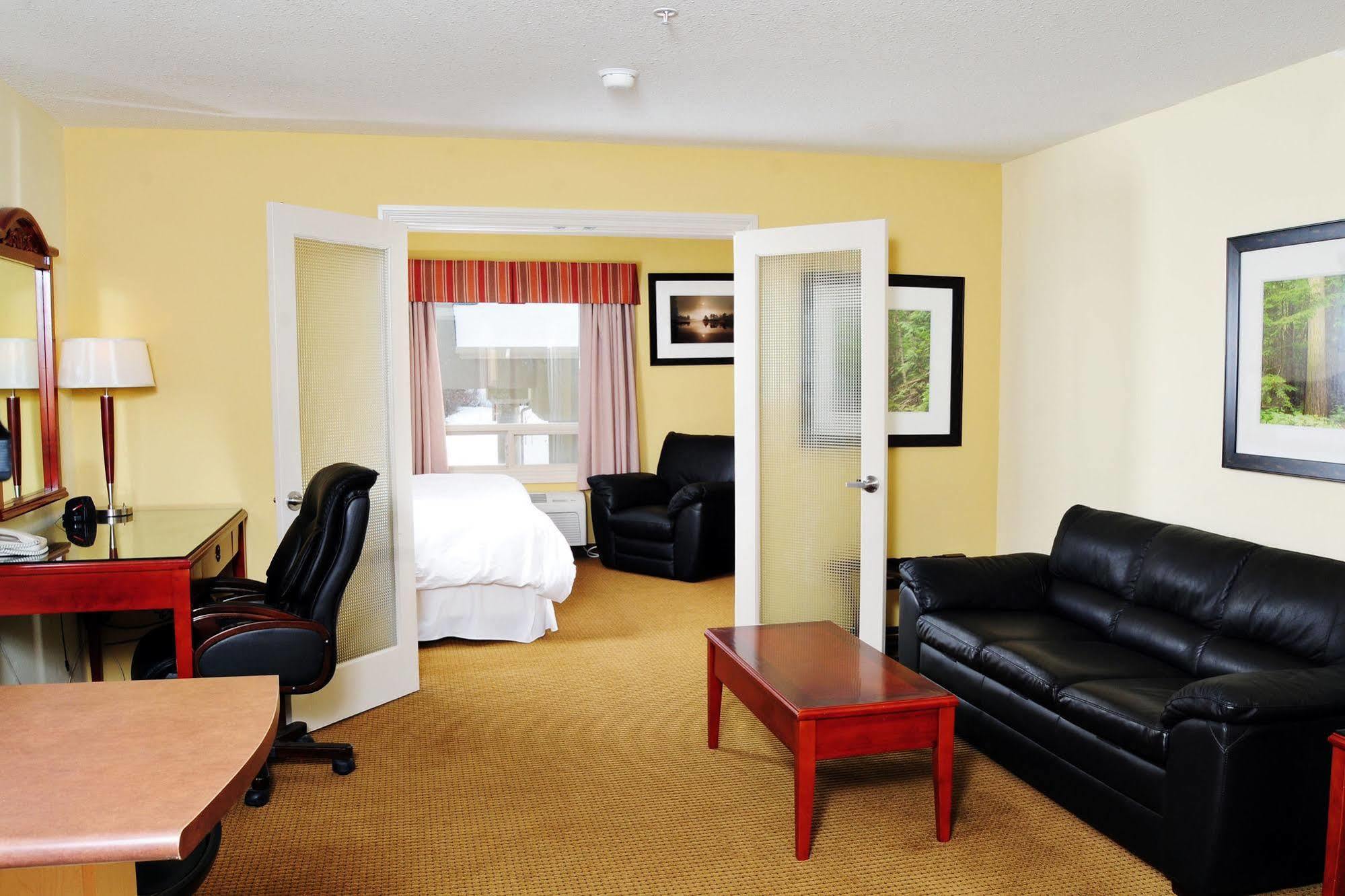 Trend Mountain Hotel & Conference Centre Tumbler Ridge Rum bild